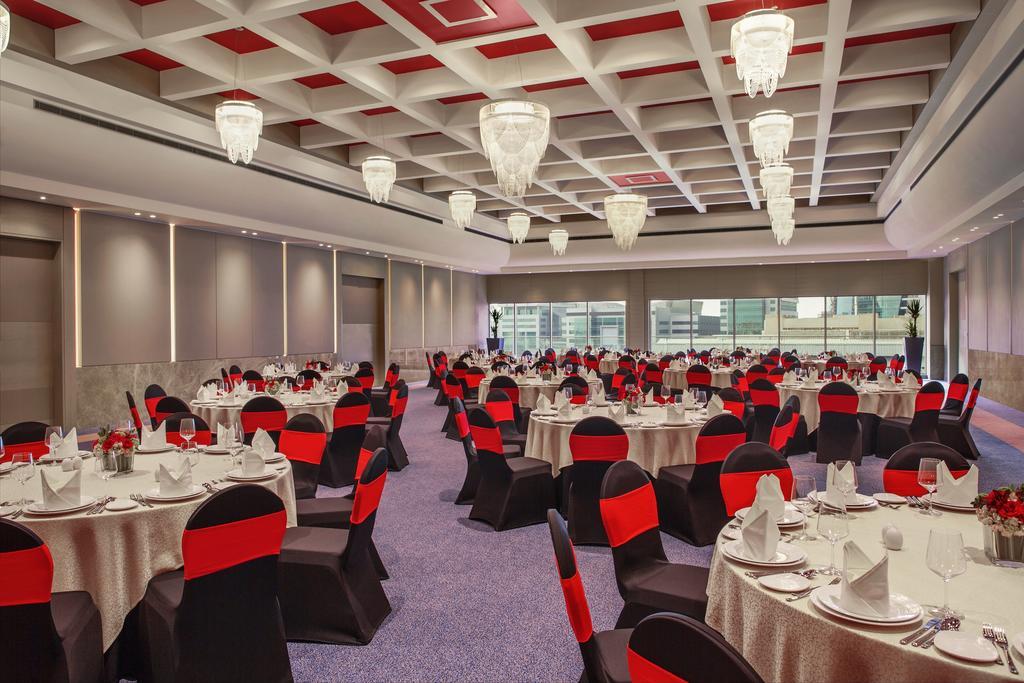 Downtown Rotana Hotel Manama Luaran gambar The Grand Ballroom
